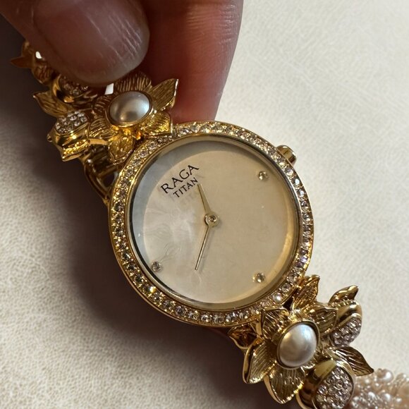 Titan Raga Women's Watch – Elegant Design | Timeless Sophistication - Picture 6 of 6